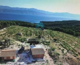 Poljoprivredno zemljište, Supetar (otok Brač), 34.000 m2