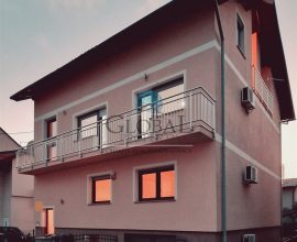 Kuća: Zagreb (Donja Dubrava), 400.00 m2 (prodaja)